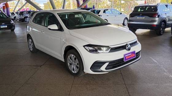 VOLKSWAGEN POLO 1.0 MPI MANUAL VOLKSWAGEN POLO 1.0 MPI MANUAL